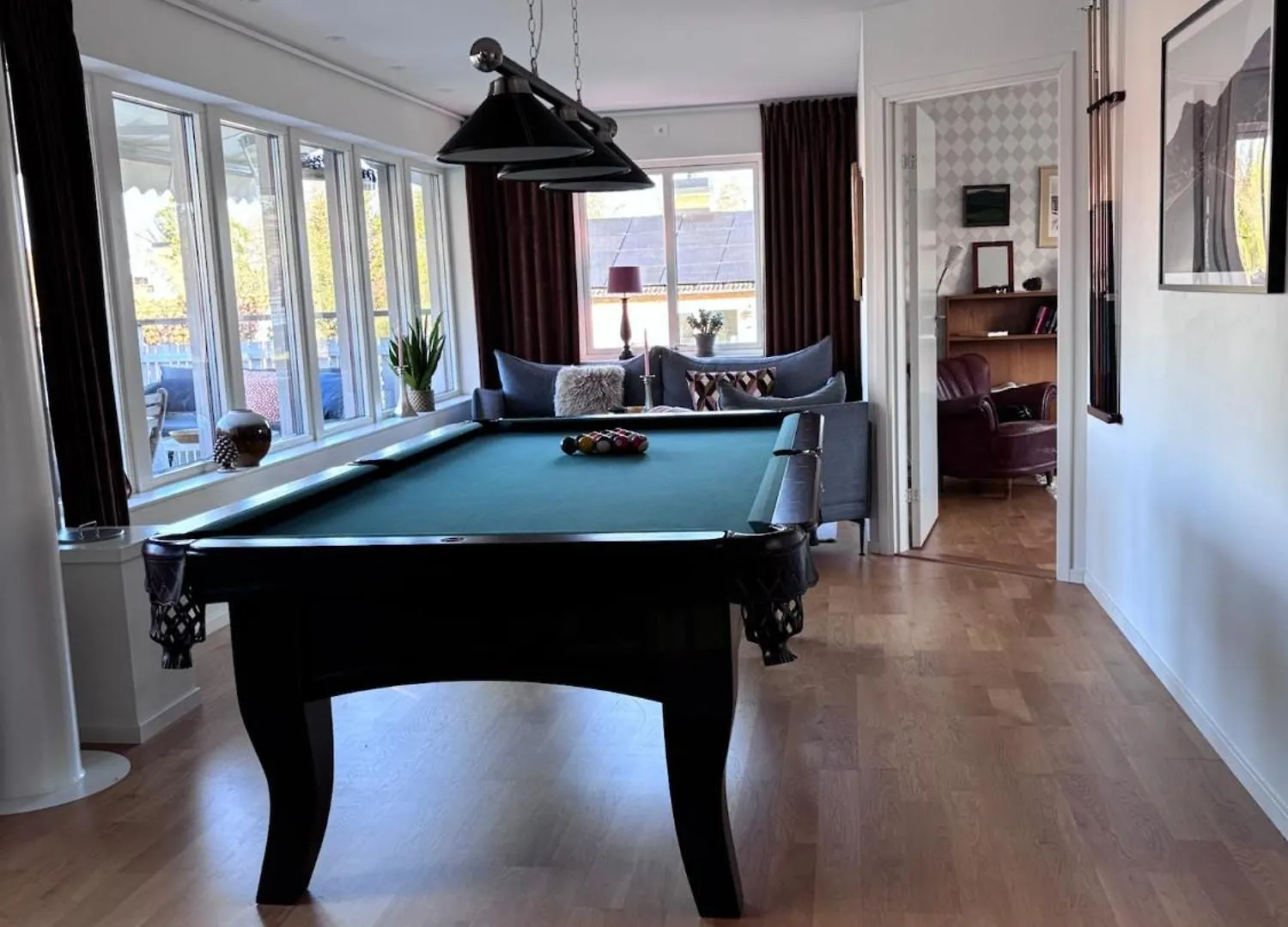 Rymlig Villa Naera Stad Och Natur Stockholm