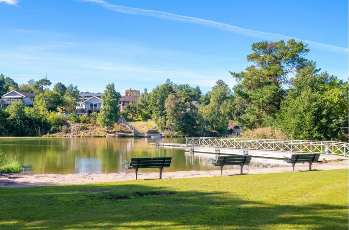 Rymlig Villa Naera Stad Och Natur Stockholm